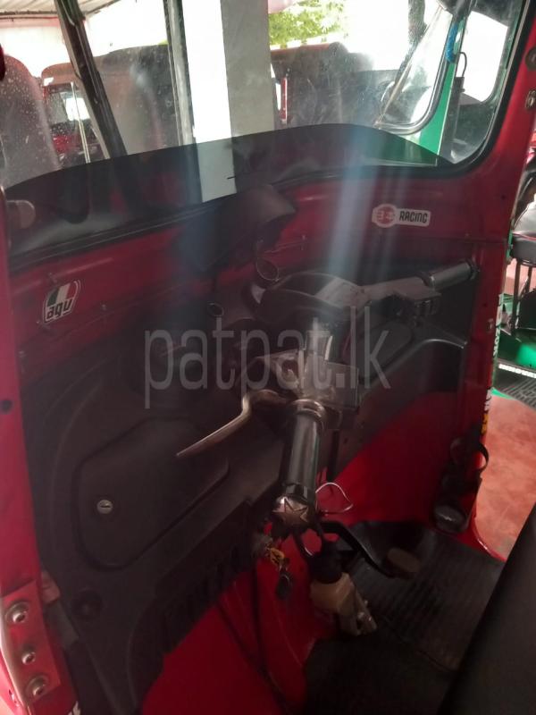 Bajaj 4 stroke 2010 - භාවිතා කරන ලද ත්‍රිරෝද රථය sale in Sri Lanka - patpat.lk