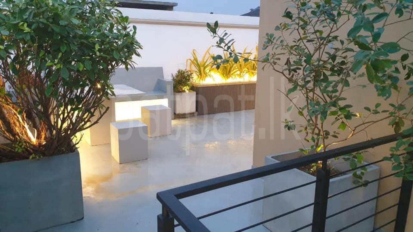 House for Sale in Talawatugoda