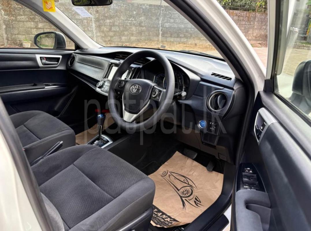 Toyota Axio 2015 - பயன்படுத்தப்பட்டது கார் sale in Sri Lanka - patpat.lk