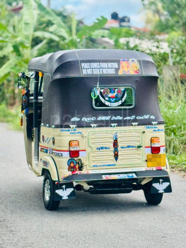 Bajaj Three Wheel 2010 - பயன்படுத்தப்பட்டது முச்சக்கர வண்டி sale in Sri Lanka - patpat.lk