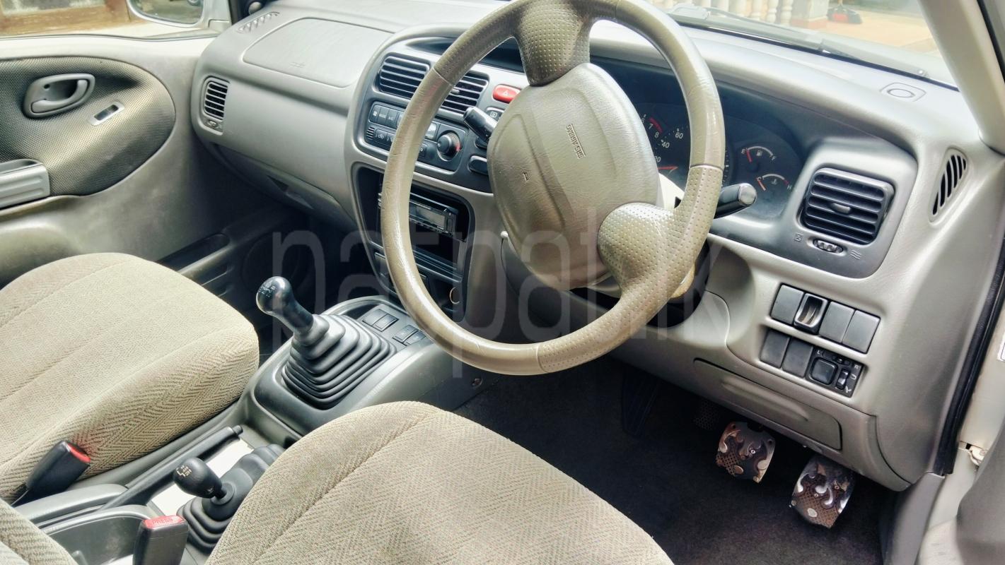 Suzuki Escudo 1999 - பயன்படுத்தப்பட்டது SUV sale in Sri Lanka - patpat.lk