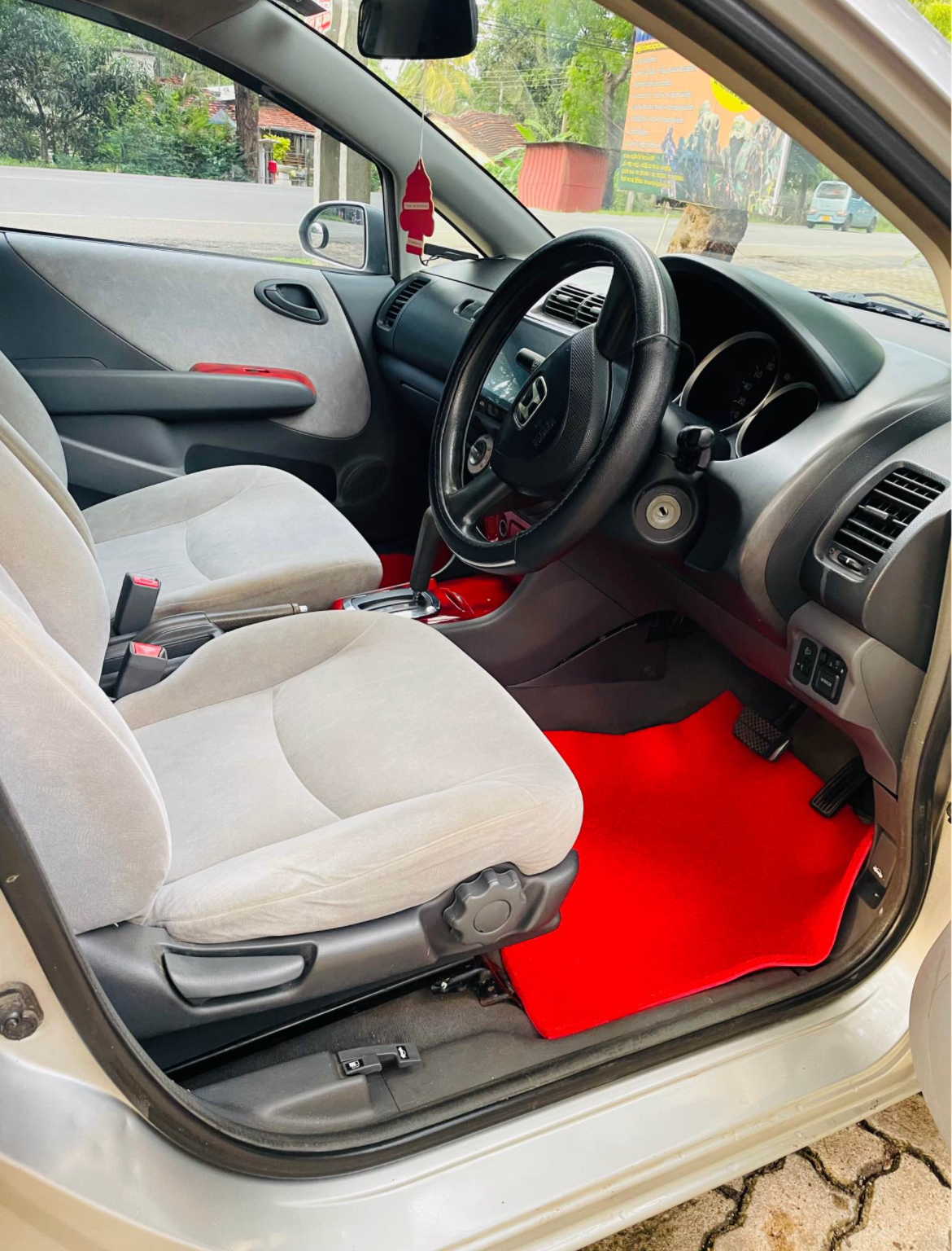 Honda Fit 2005 - பயன்படுத்தப்பட்டது கார் sale in Sri Lanka - patpat.lk