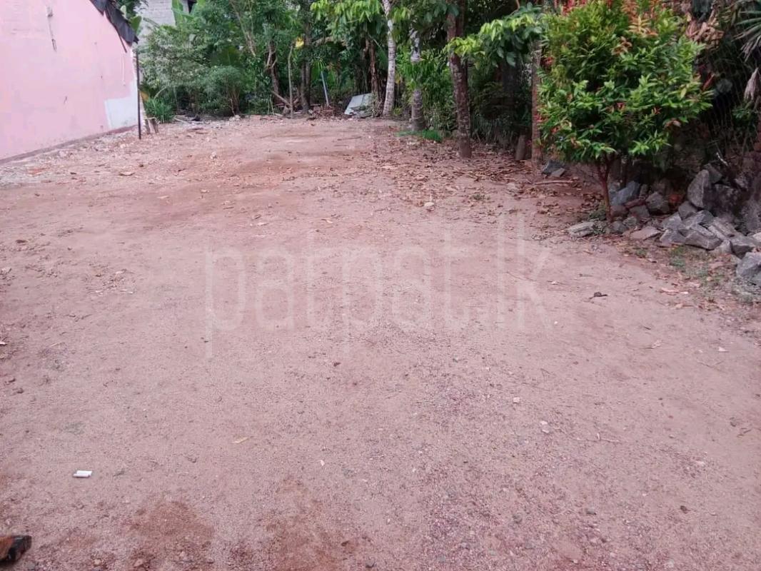 Residential Land for Sale in Mirigama ads-image-1