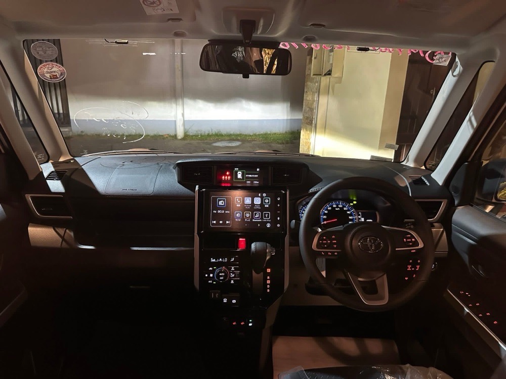 Toyota Roomy 2026 - Brand New Van sale in Sri Lanka - patpat.lk