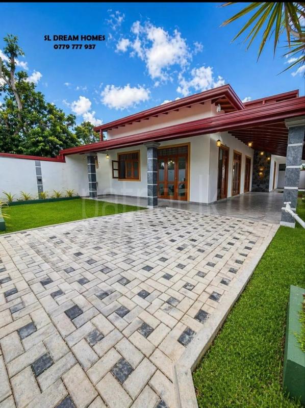 House for Sale in Padukka