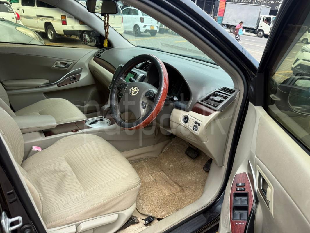 Toyota Premio 2011 - பயன்படுத்தப்பட்டது கார் sale in Sri Lanka - patpat.lk