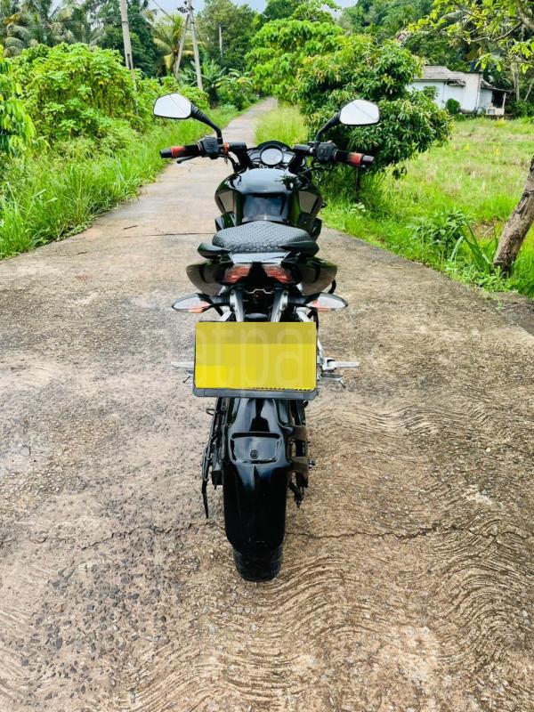 Bajaj Pulsar 2016 - பயன்படுத்தப்பட்டது பைக் sale in Sri Lanka - patpat.lk