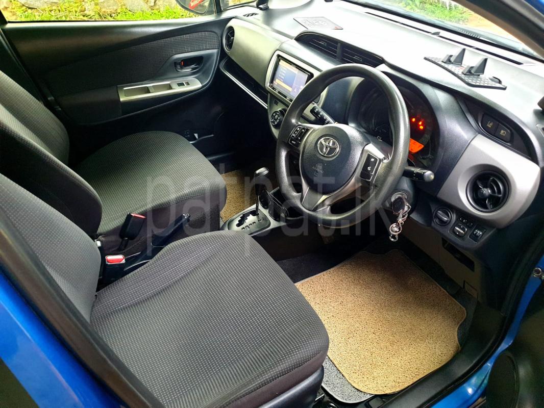 Toyota Vitz 2016 - பயன்படுத்தப்பட்டது கார் sale in Sri Lanka - patpat.lk
