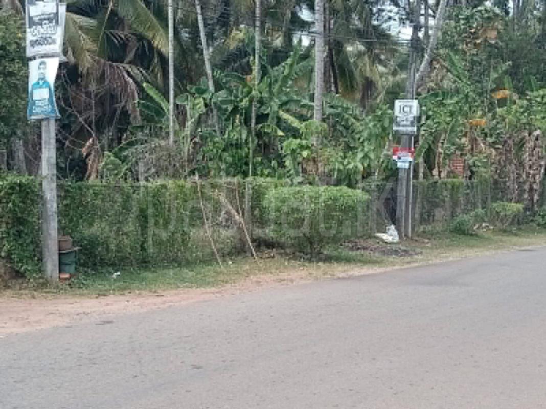 Residential Land for Sale in Kadawatha ads-image-1