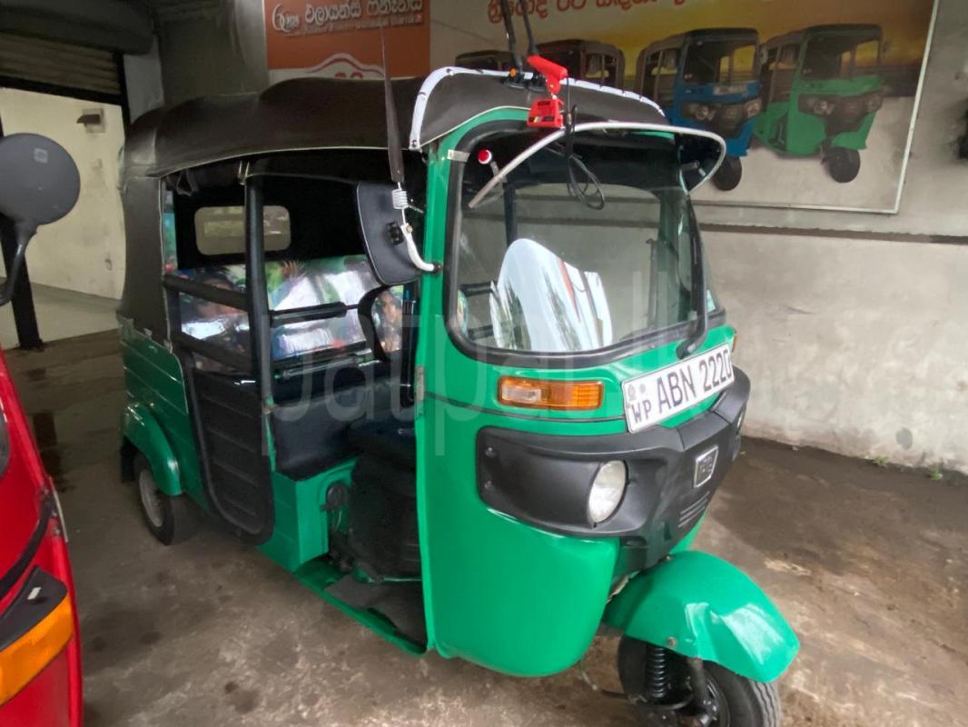 Bajaj 4 stroke 2016 - பயன்படுத்தப்பட்டது முச்சக்கர வண்டி sale in Sri Lanka - patpat.lk