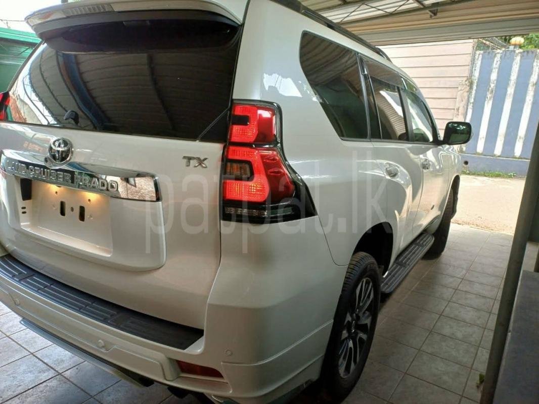 Toyota Land Cruiser Prado 2023 - Used SUV sale in Sri Lanka - patpat.lk