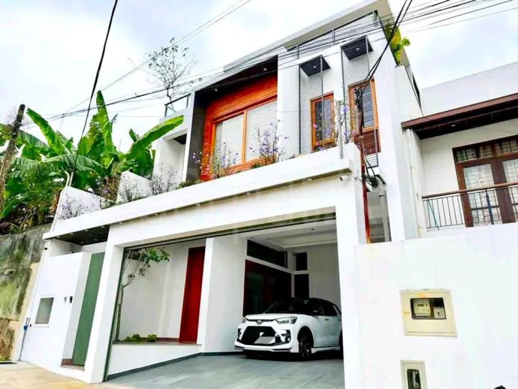 House for Sale in Battaramulla