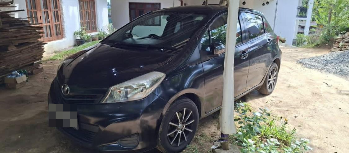 Toyota Vitz 2012 - பயன்படுத்தப்பட்டது கார் sale in Sri Lanka - patpat.lk