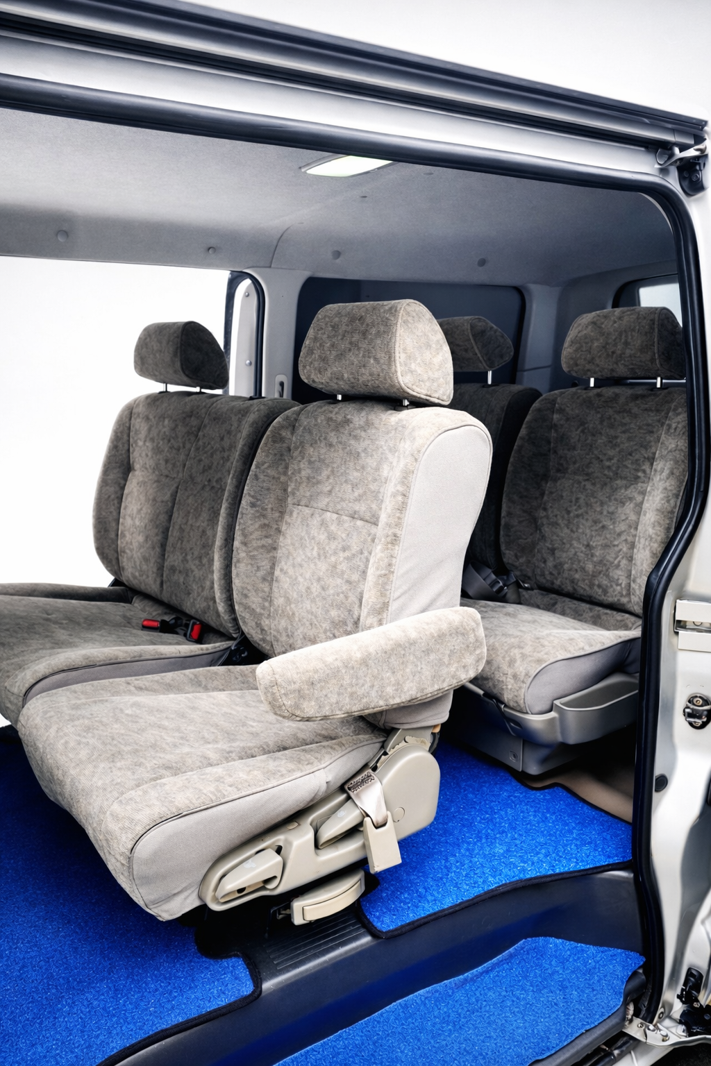 Toyota Hiace 2007 - Used Van sale in Sri Lanka - patpat.lk