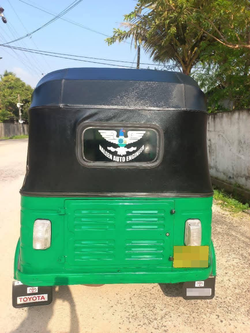 Bajaj Three Wheel 2002 - பயன்படுத்தப்பட்டது முச்சக்கர வண்டி sale in Sri Lanka - patpat.lk