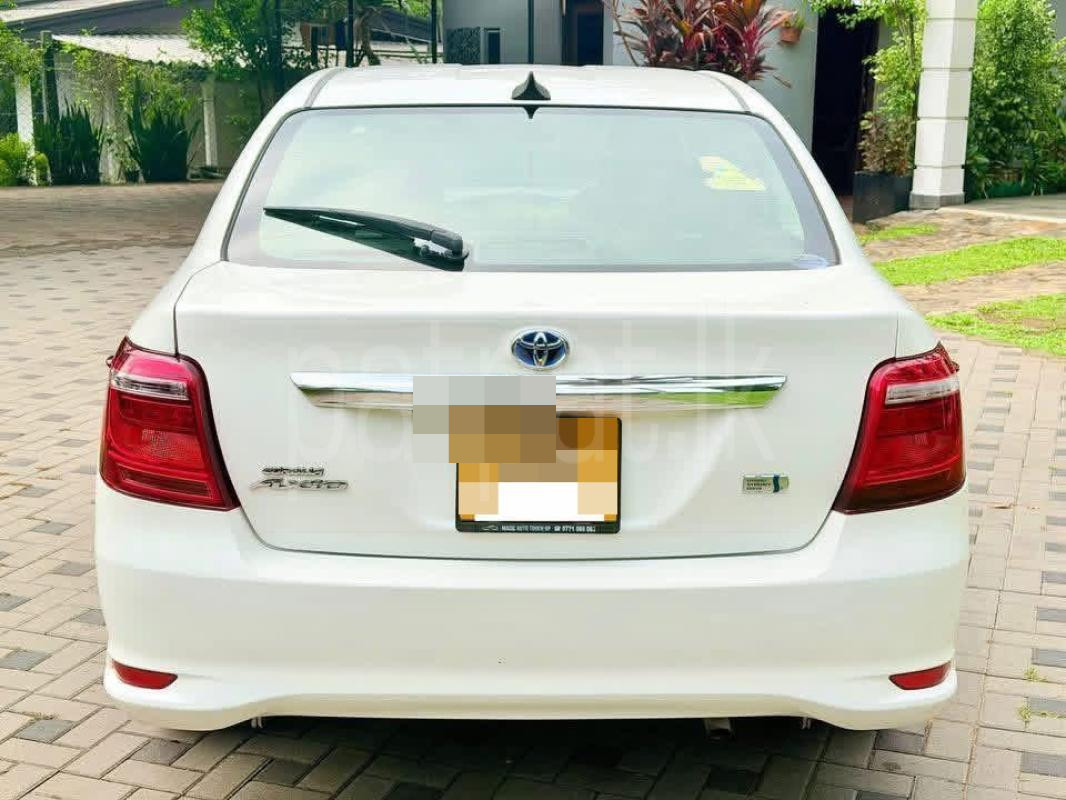 Toyota Axio 2015 - Reconditioned Car sale in Sri Lanka - patpat.lk