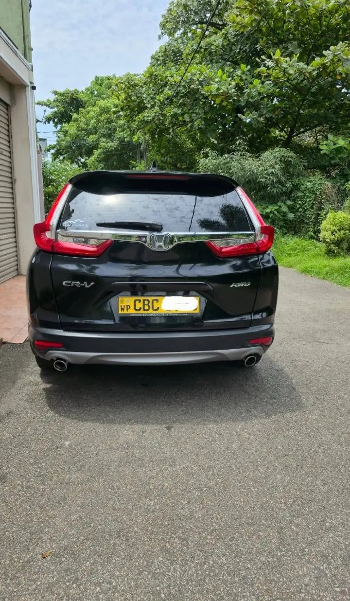 Honda CR V 2018 - භාවිතා කරන ලද SUV රථය sale in Sri Lanka - patpat.lk