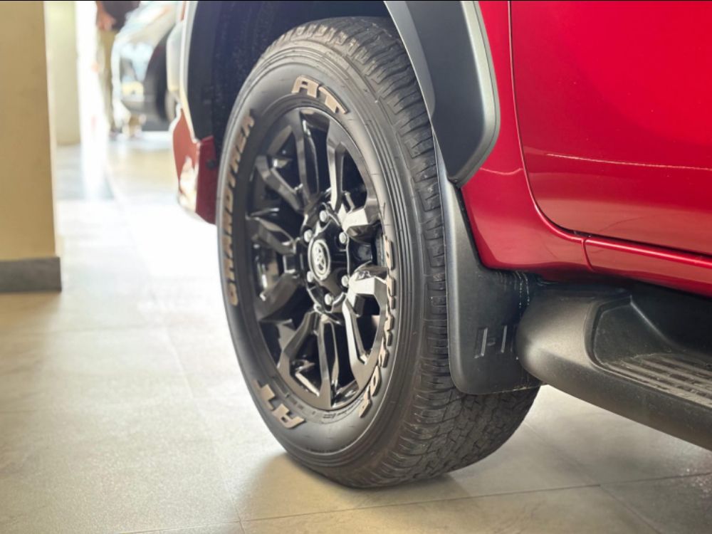 Toyota Hilux 2025 - சான்றளிக்கப்பட்டது சரக்கு போக்குவரத்து sale in Sri Lanka - patpat.lk