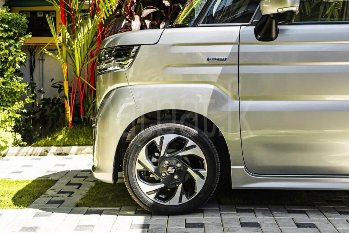 Advertisement image 4