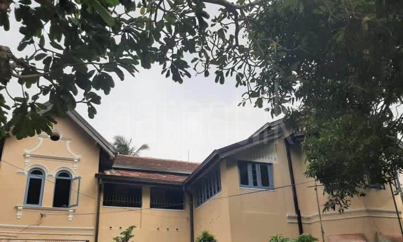 Luxury Apartment for Sale in Akarawita
