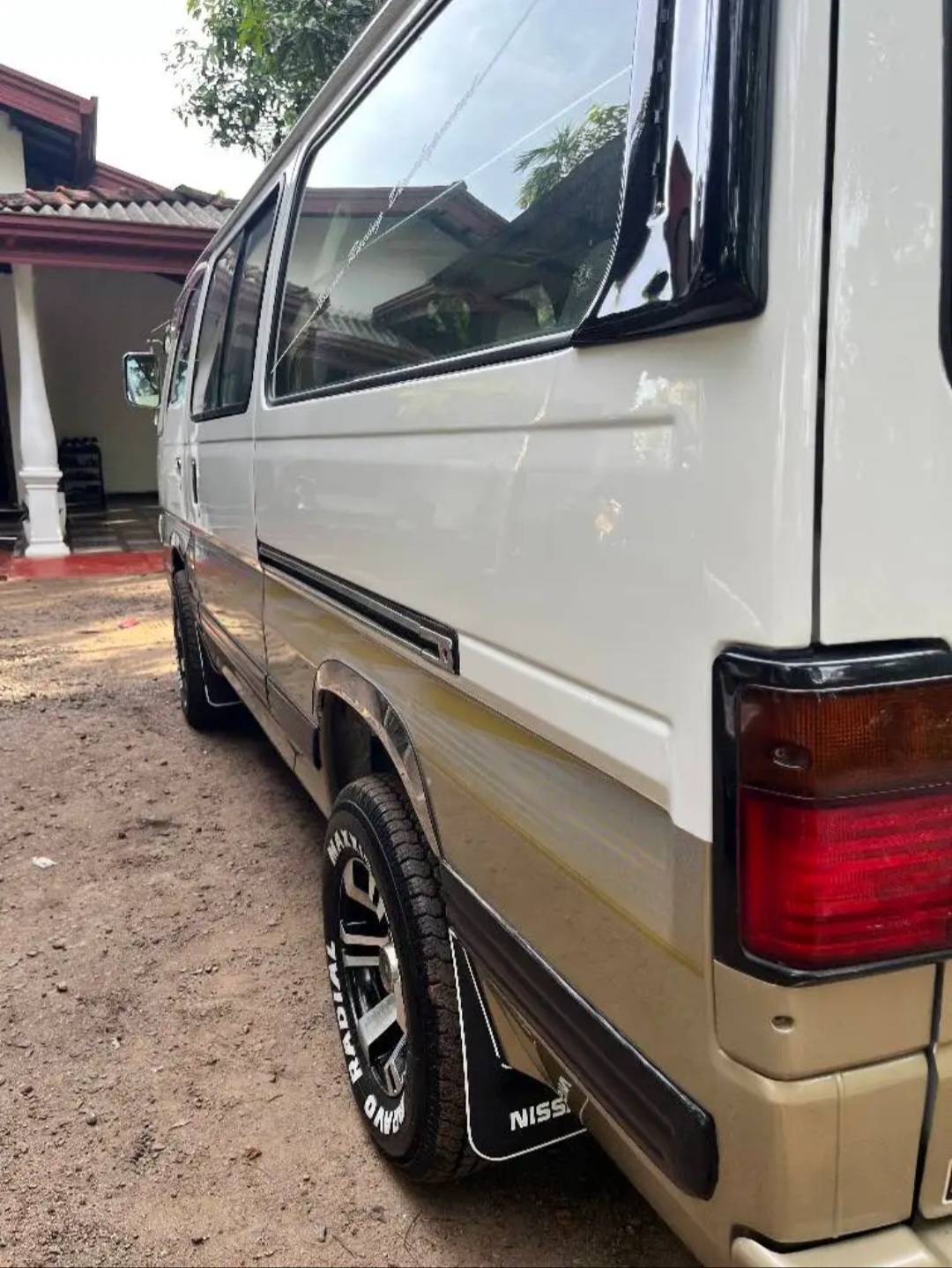 Nissan Caravan 1999 - Used Van sale in Sri Lanka - patpat.lk