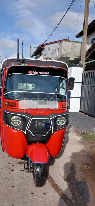 Bajaj 4 stroke 2015 - பயன்படுத்தப்பட்டது முச்சக்கர வண்டி sale in Sri Lanka - patpat.lk