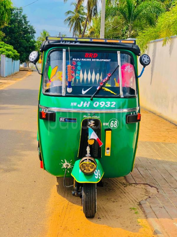 Bajaj Three Wheel 2006 - பயன்படுத்தப்பட்டது முச்சக்கர வண்டி sale in Sri Lanka - patpat.lk