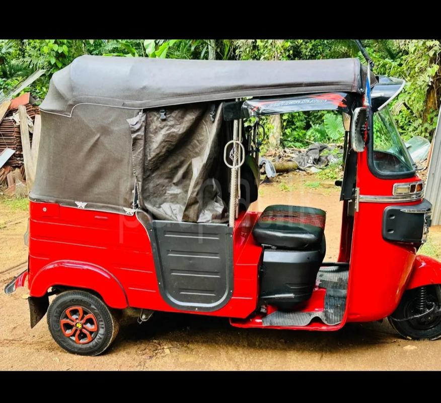 Bajaj 4 stroke 2016 - භාවිතා කරන ලද ත්‍රිරෝද රථය sale in Sri Lanka - patpat.lk