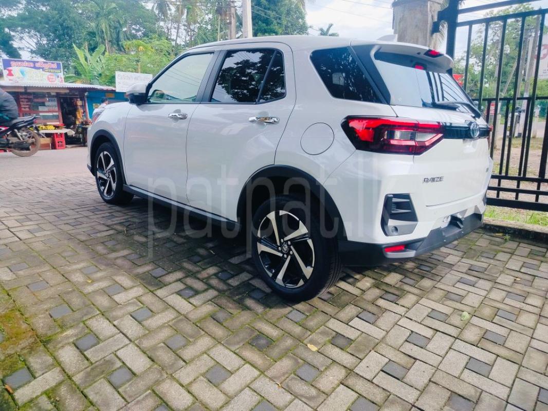 Advertisement image 3