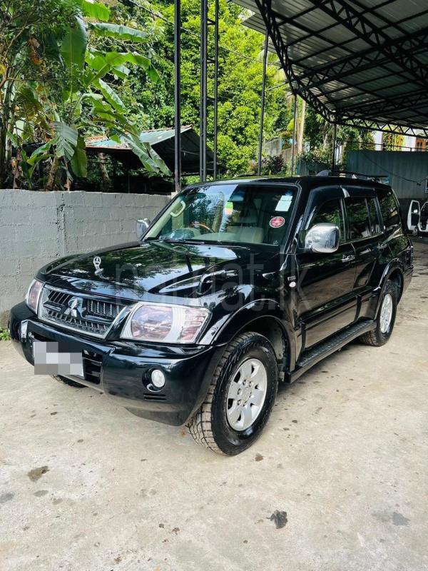 Mitsubishi Montero 2004 - பயன்படுத்தப்பட்டது SUV sale in Sri Lanka - patpat.lk
