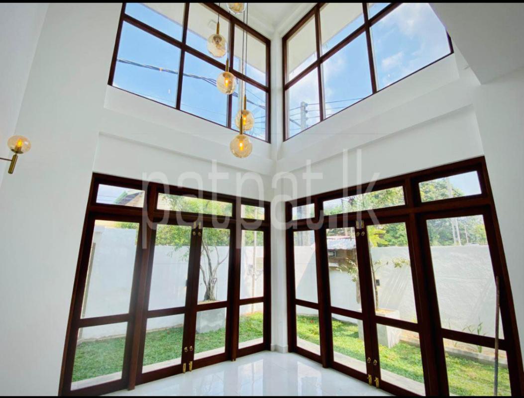 House for Sale in Athurugiriya