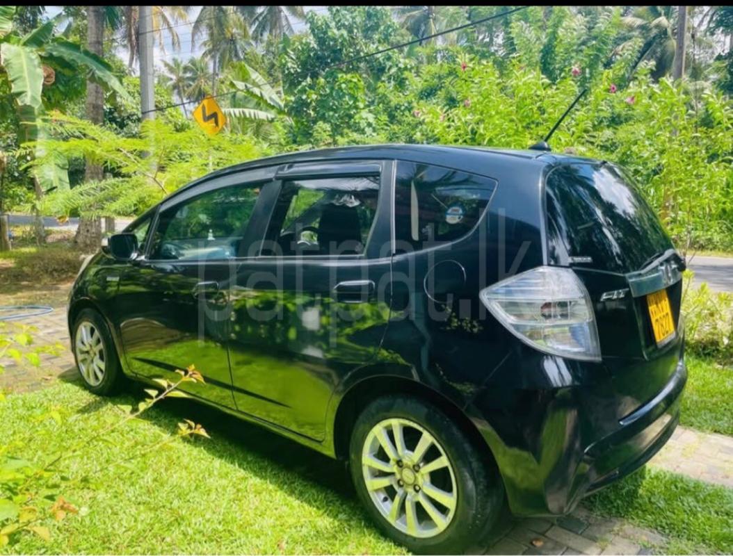 Advertisement image 3