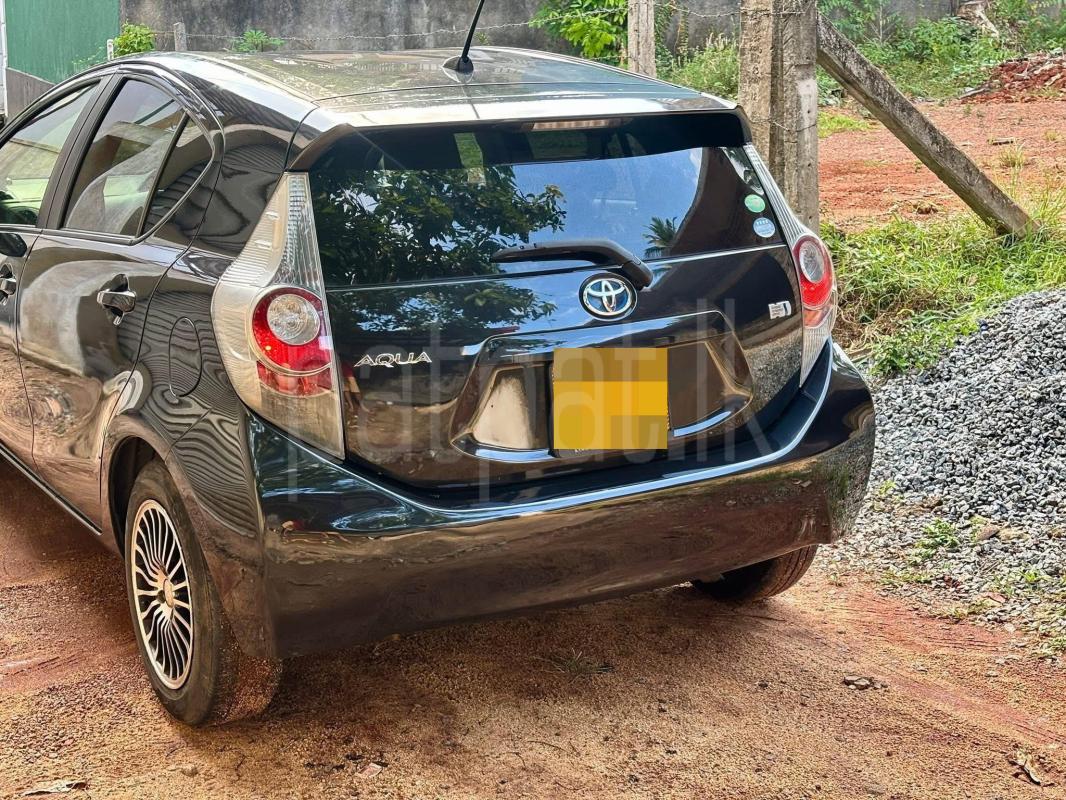 Toyota Aqua 2013 - Used Car sale in Sri Lanka - patpat.lk