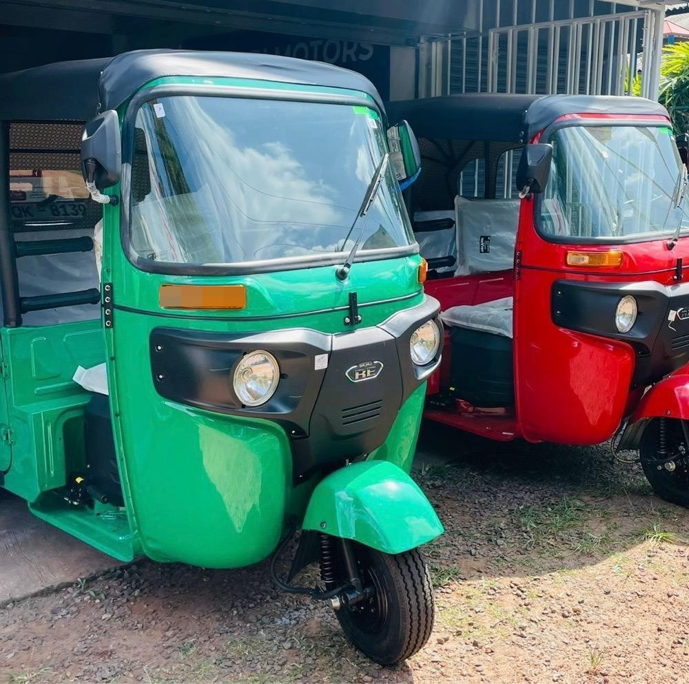 Bajaj Three Wheel 2025 ads-image-1