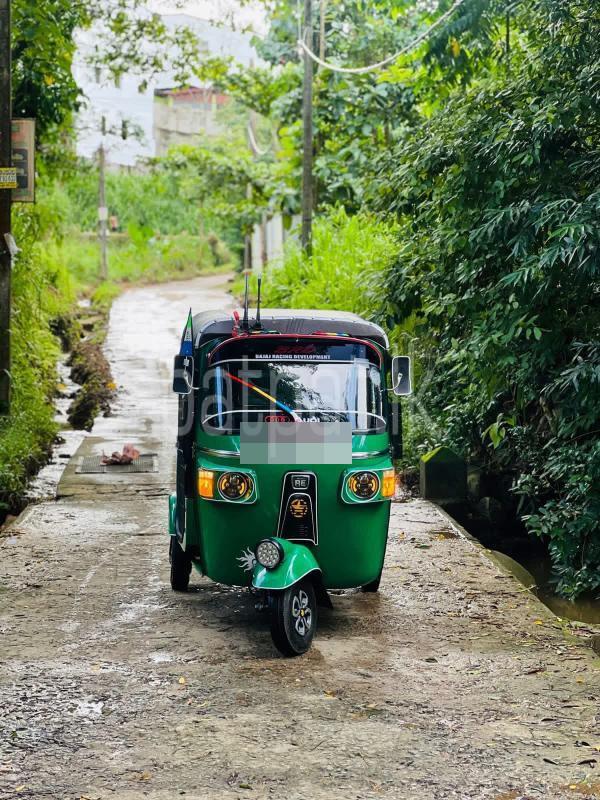 Bajaj 4 stroke 2009 - பயன்படுத்தப்பட்டது முச்சக்கர வண்டி sale in Sri Lanka - patpat.lk
