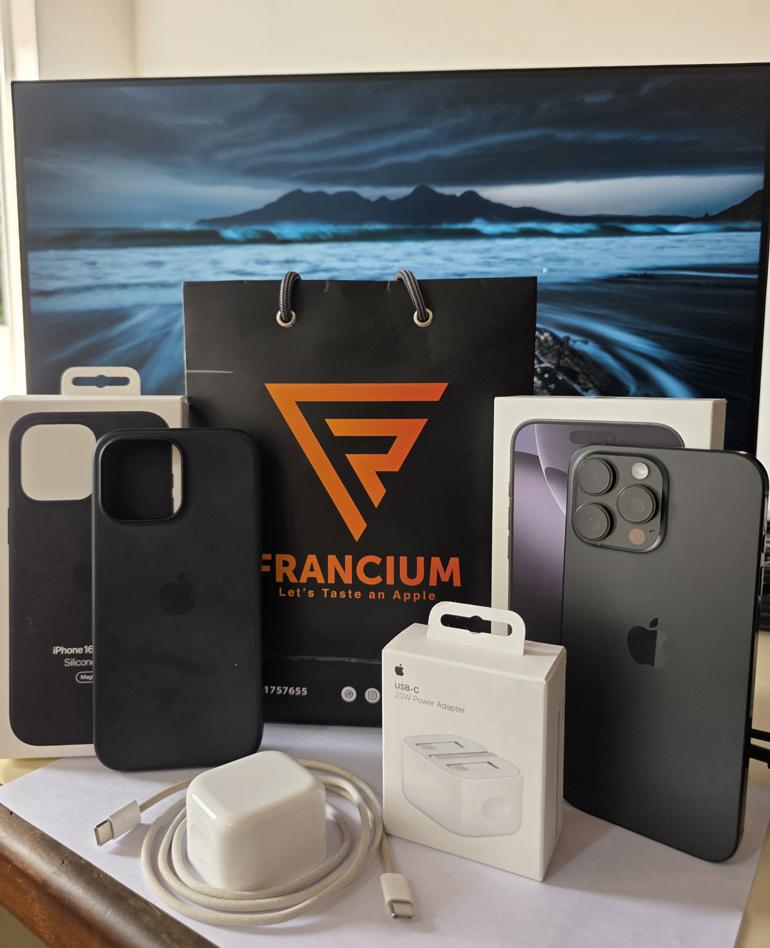 iPhone 16 Pro Max 256GB Black Titanium