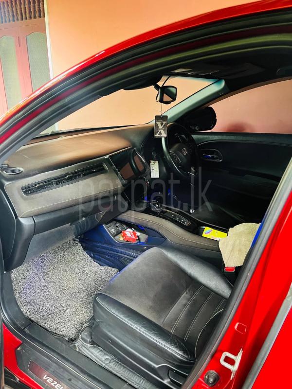 Honda Vezel 2017 - Used SUV sale in Sri Lanka - patpat.lk