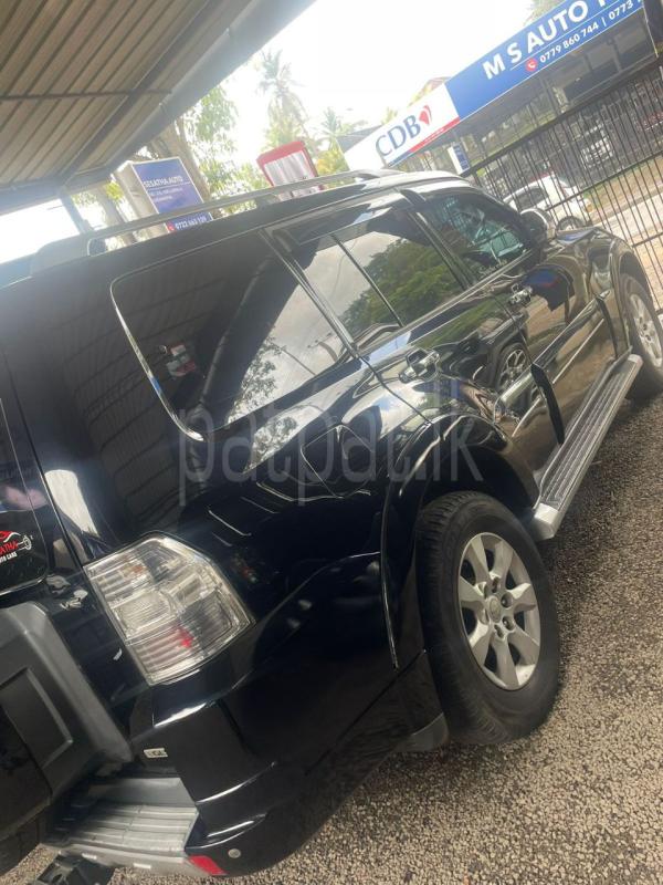 Mitsubishi Montero 2010 - பயன்படுத்தப்பட்டது SUV sale in Sri Lanka - patpat.lk
