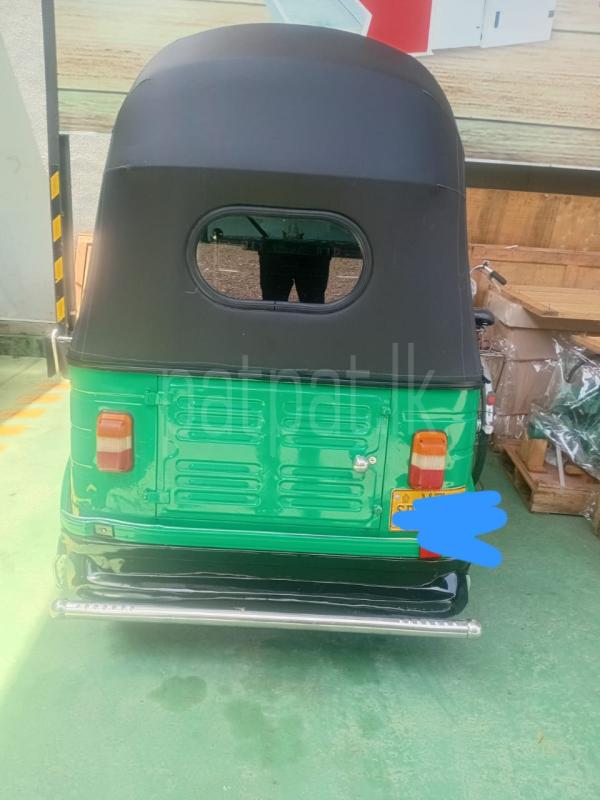 Bajaj 4 stroke 2012 - භාවිතා කරන ලද ත්‍රිරෝද රථය sale in Sri Lanka - patpat.lk