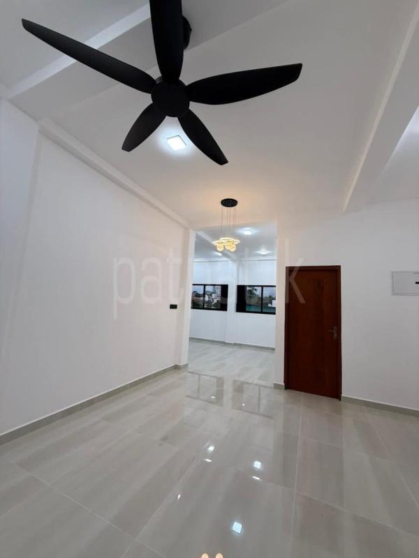 House for Sale in Athurugiriya