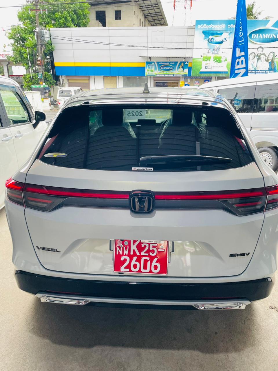 Honda Vezel 2025 - නැවත සකස් කල SUV රථය sale in Sri Lanka - patpat.lk