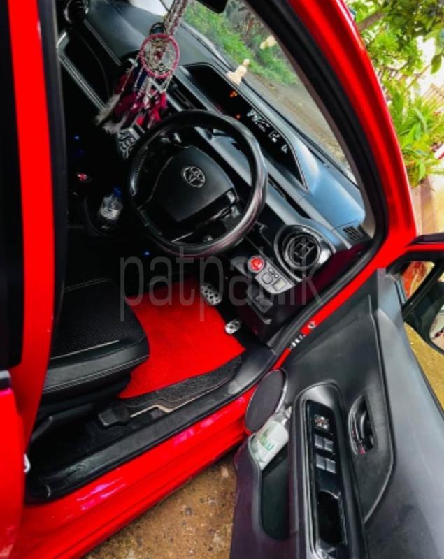 Toyota Aqua 2015 - பயன்படுத்தப்பட்டது கார் sale in Sri Lanka - patpat.lk