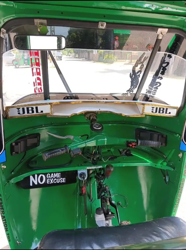 Bajaj 2 stroke 2009 - பயன்படுத்தப்பட்டது முச்சக்கர வண்டி sale in Sri Lanka - patpat.lk