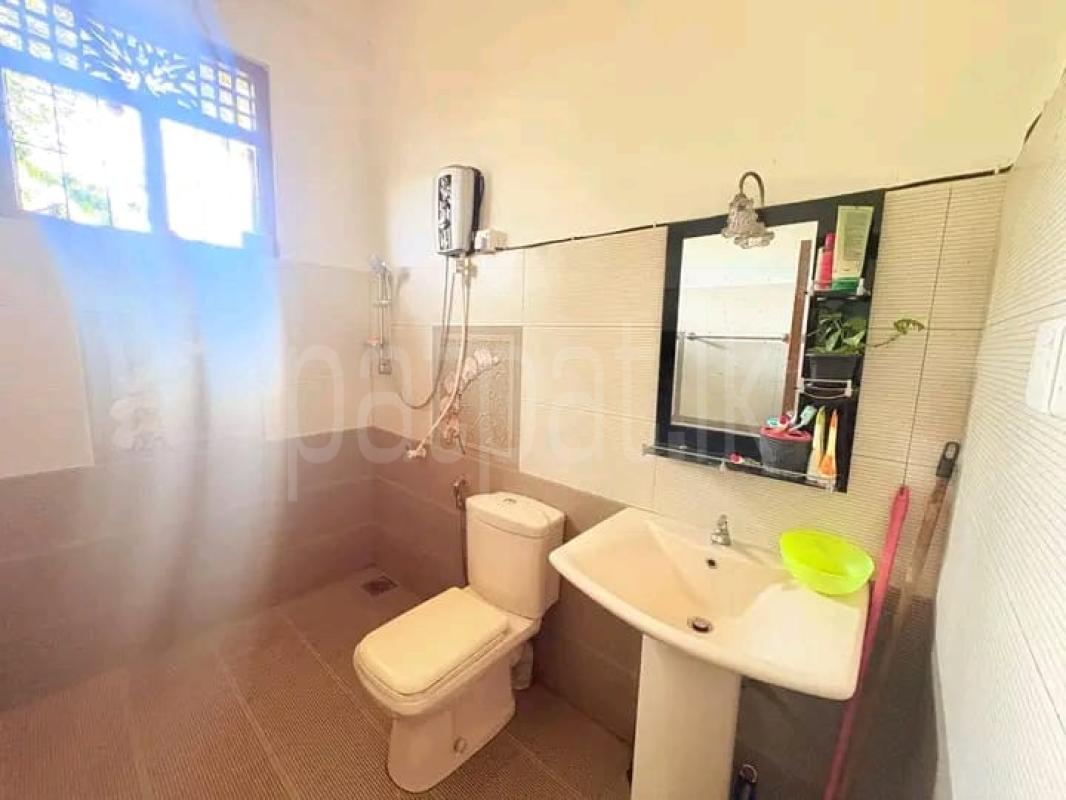 House for Sale in Ganemulla ads-image-1