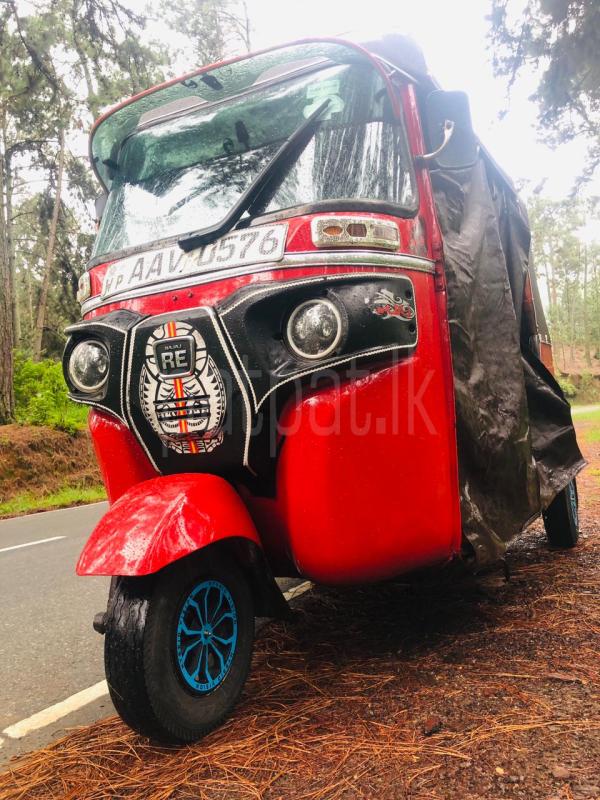 Bajaj Three Wheel 2015 - பயன்படுத்தப்பட்டது முச்சக்கர வண்டி sale in Sri Lanka - patpat.lk