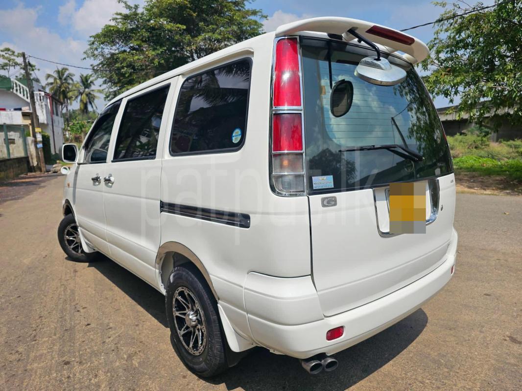 Advertisement image 1