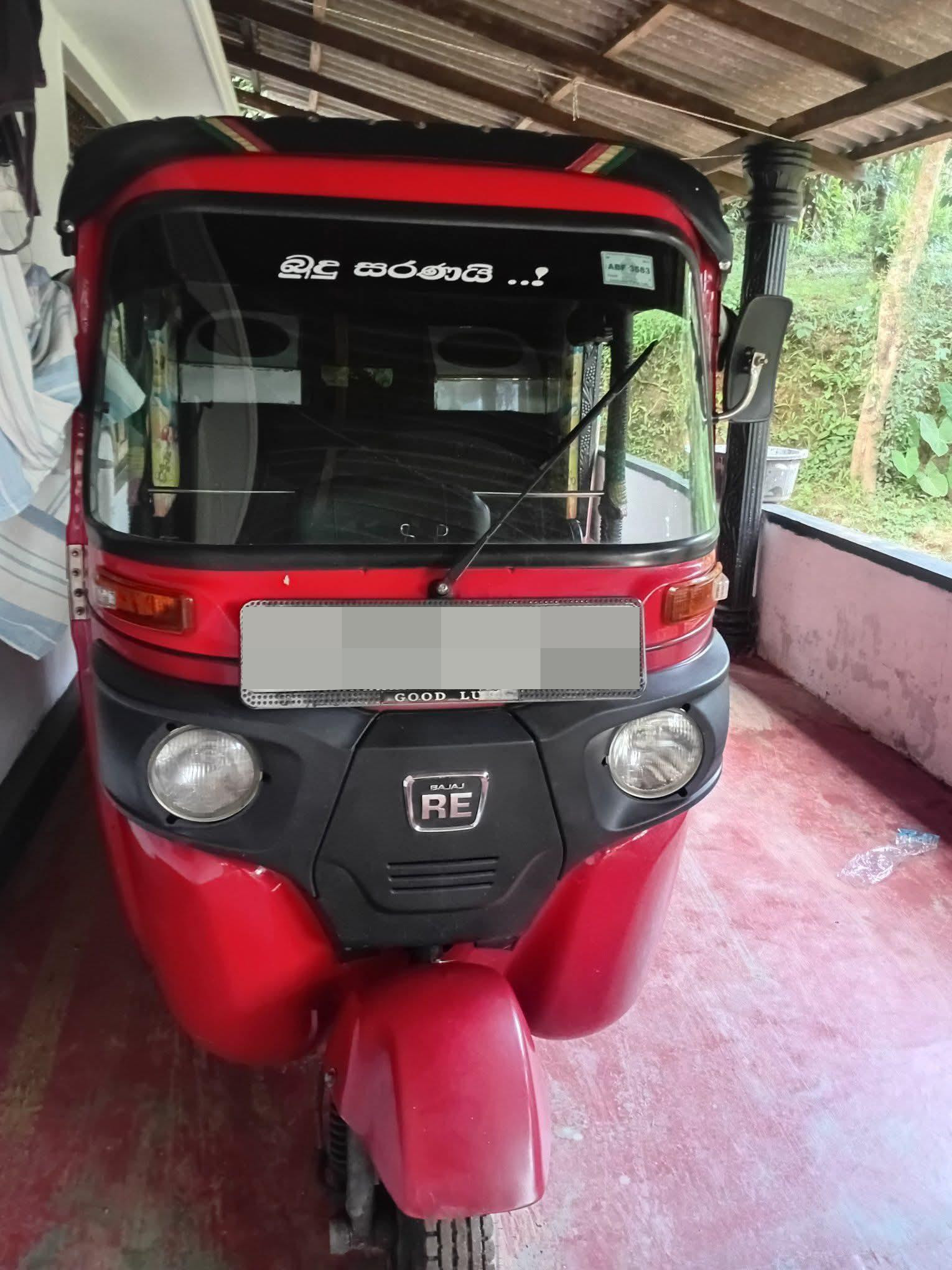 Bajaj 4 stroke 2015 - பயன்படுத்தப்பட்டது முச்சக்கர வண்டி sale in Sri Lanka - patpat.lk