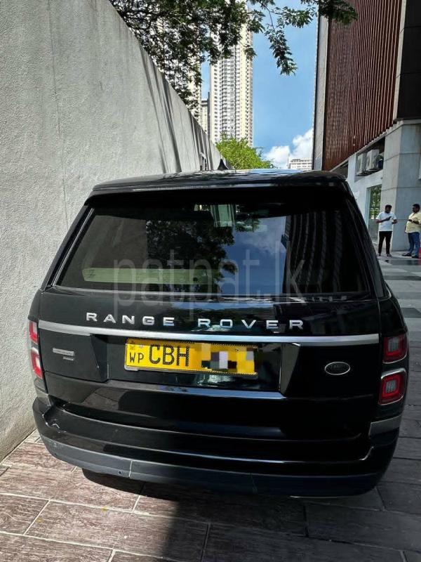Land Rover Range Rover 2018 - Used SUV sale in Sri Lanka - patpat.lk