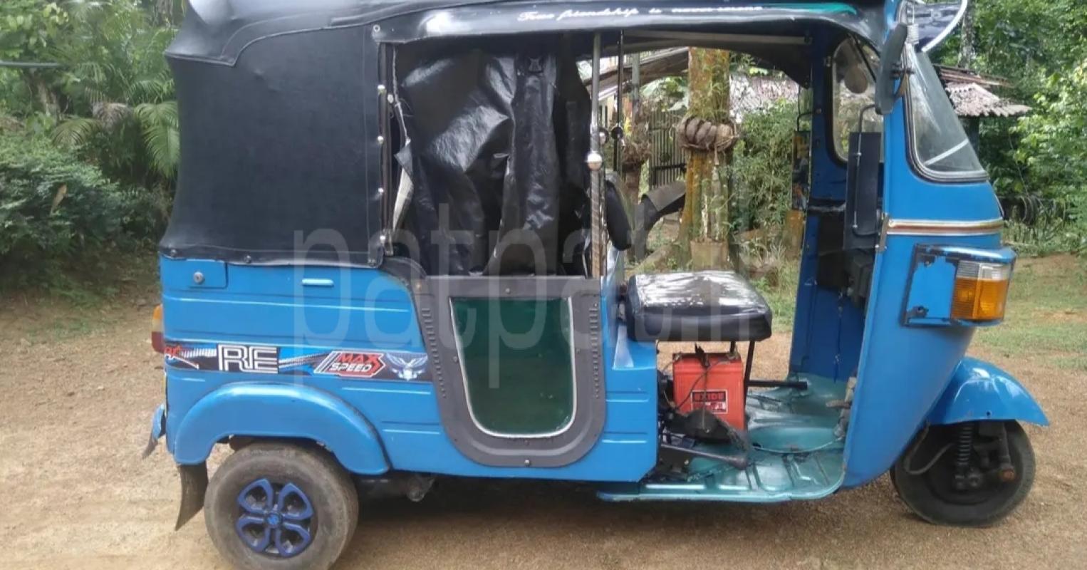 Bajaj 4 stroke 2010 - பயன்படுத்தப்பட்டது முச்சக்கர வண்டி sale in Sri Lanka - patpat.lk