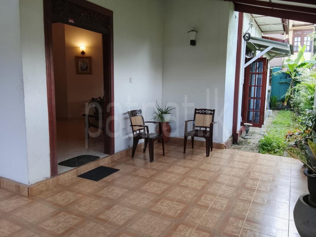 House for Sale in Athurugiriya